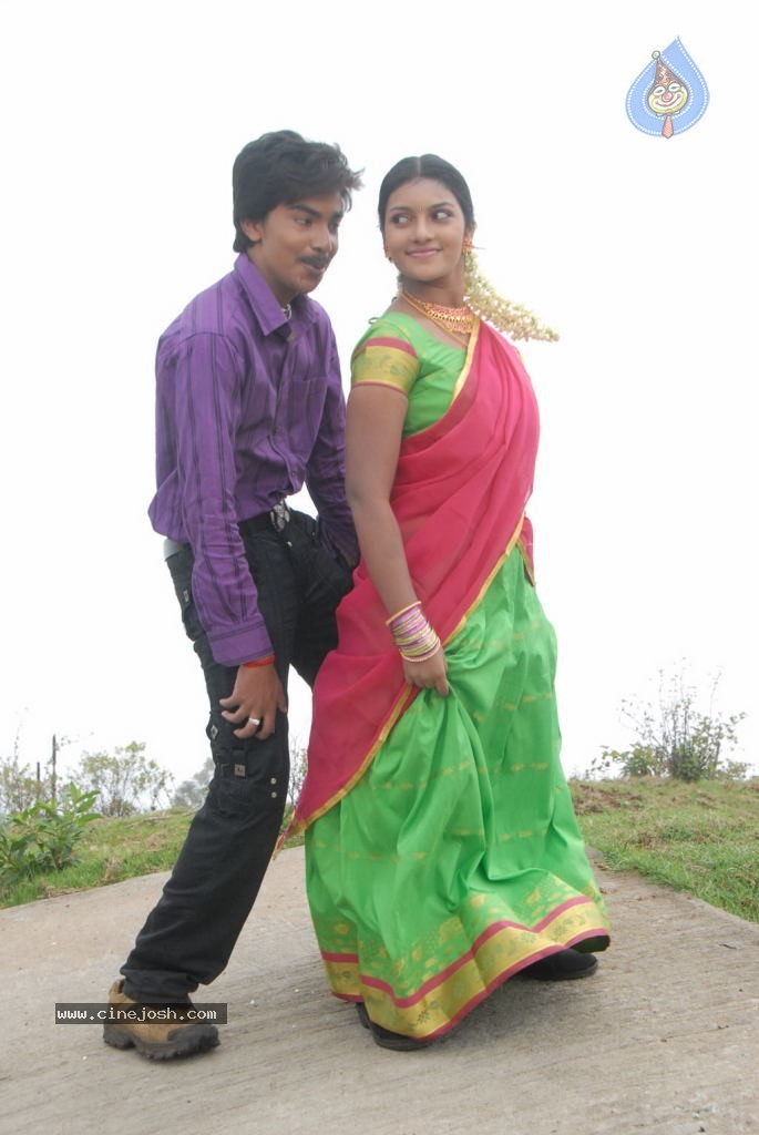 Lollu Dada Parak Parak Tamil Movie Stills - 34 / 68 photos