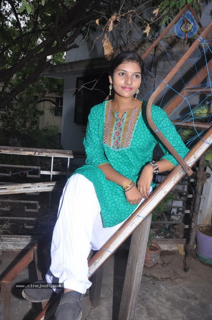 Lollu Dada Parak Parak Tamil Movie Stills - 42 / 68 photos