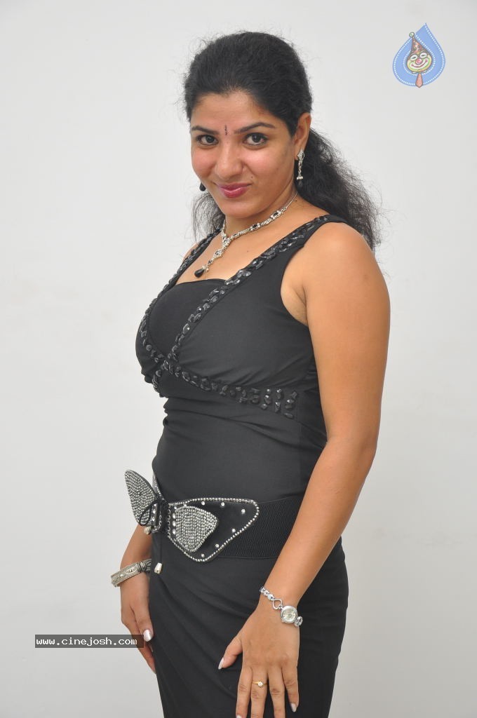 Love Attack Movie Stills - 10 / 63 photos