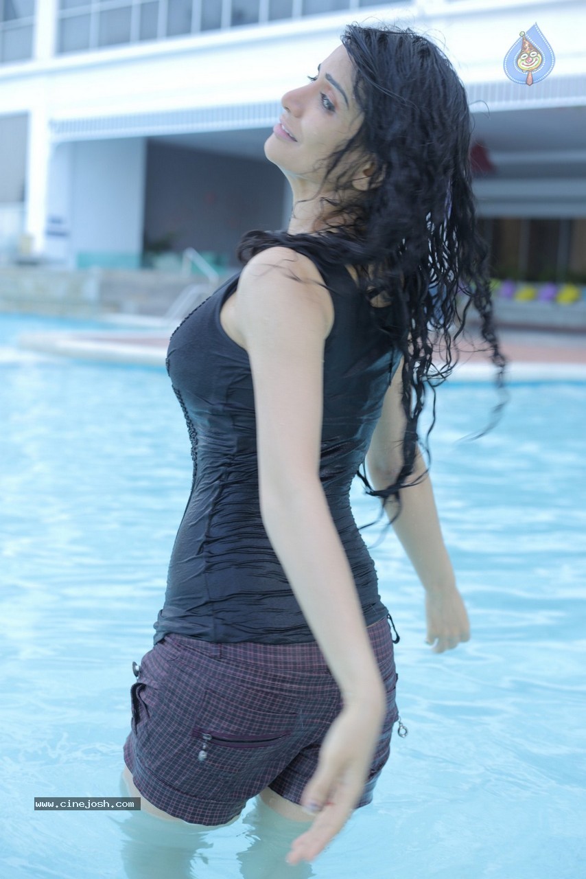 Love Boom Movie Stills - 51 / 70 photos