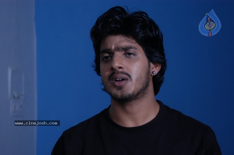 Love Chesthe Movie New Stills - 22 / 111 photos