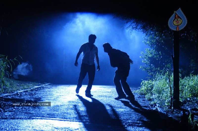 Love Chesthe Movie New Stills - 24 / 111 photos