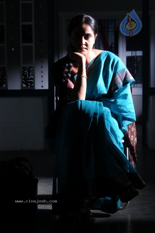 Love Chesthe Movie New Stills - 30 / 111 photos