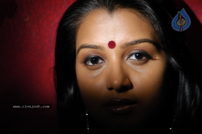 Love Chesthe Movie New Stills - 34 / 111 photos