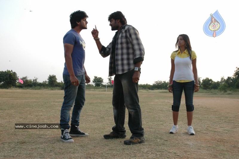 Love Chesthe Movie New Stills - 93 / 111 photos