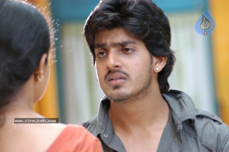 Love Chesthe Movie Stills - 15 / 64 photos