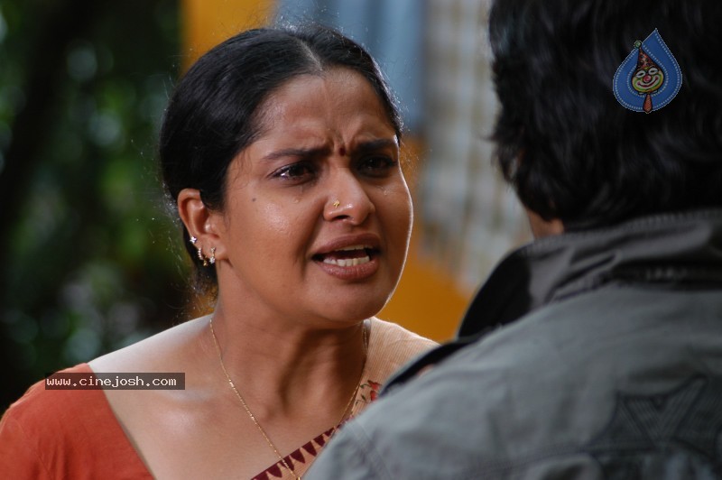 Love Chesthe Movie Stills - 51 / 64 photos