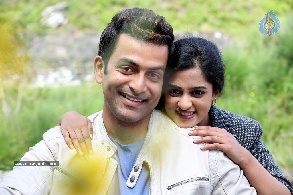 Love in London Stills n Walls - 53 / 54 photos