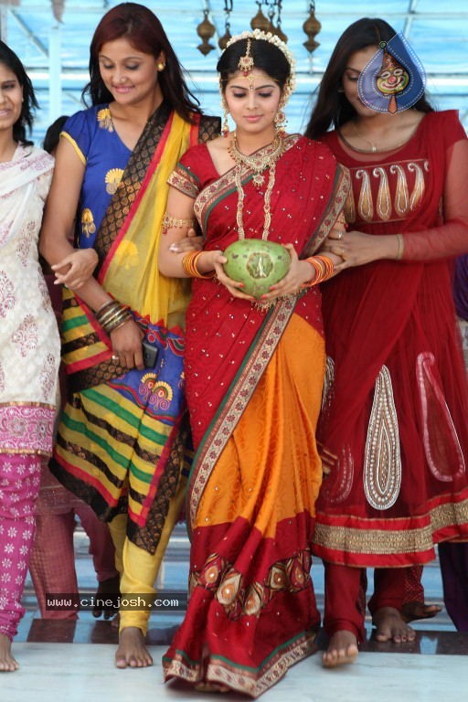 Love U Bangaram Movie New Pics - 21 / 138 photos