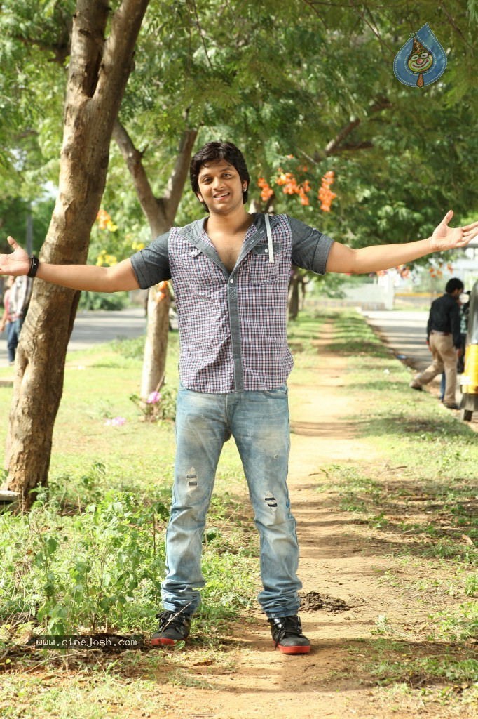 Love U Bangaram Movie New Pics - 47 / 138 photos