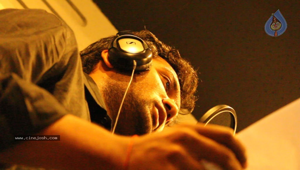 Love Vs Life Movie Stills - 17 / 63 photos