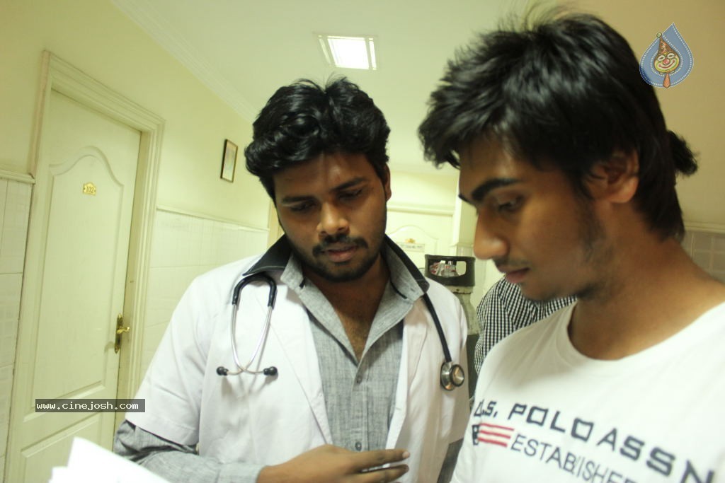 Love Vs Life Movie Stills - 38 / 63 photos