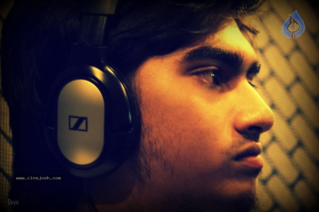 Love Vs Life Movie Stills - 41 / 63 photos