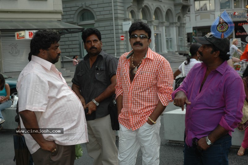 Maa Annayya Bangaram Movie Gallery - 27 / 75 photos