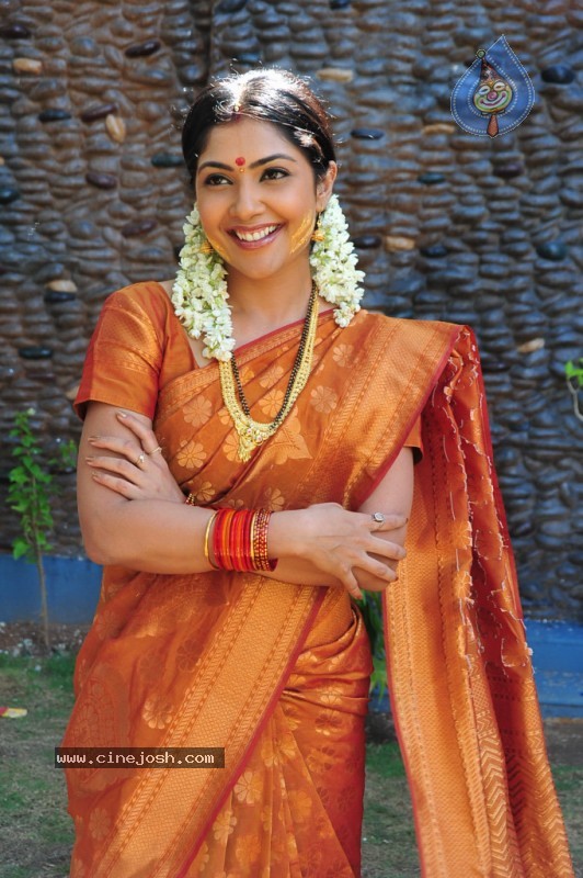 Maa Annayya Bangaram Movie Latest Stills - 45 / 78 photos