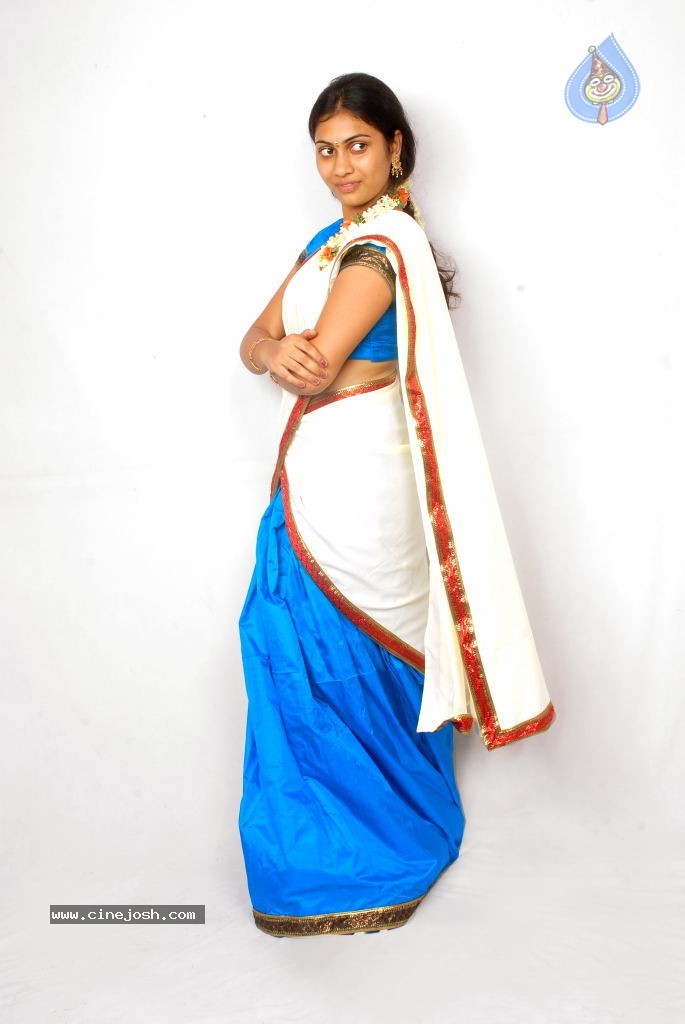 Maa Voollo Osari Em Jarigindante Movie Stills - 33 / 46 photos