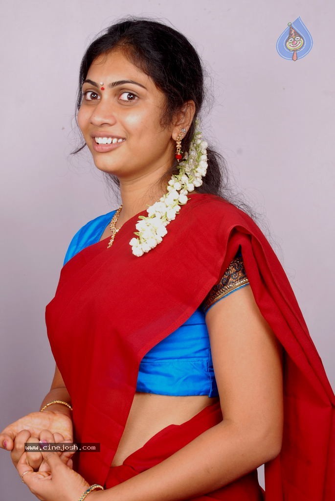 Maa Voollo Osari Em Jarigindante Movie Stills - 34 / 46 photos