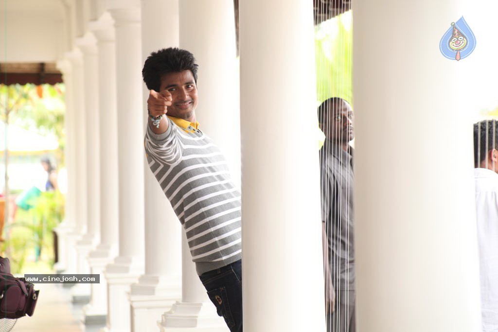 Maan Karate Tamil Movie Stills - 72 / 91 photos