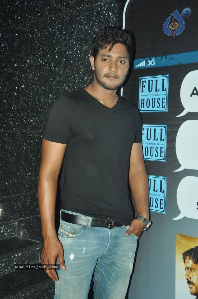 Maanadhi Mayam Seithai Tamil Movie Photos - 11 / 115 photos