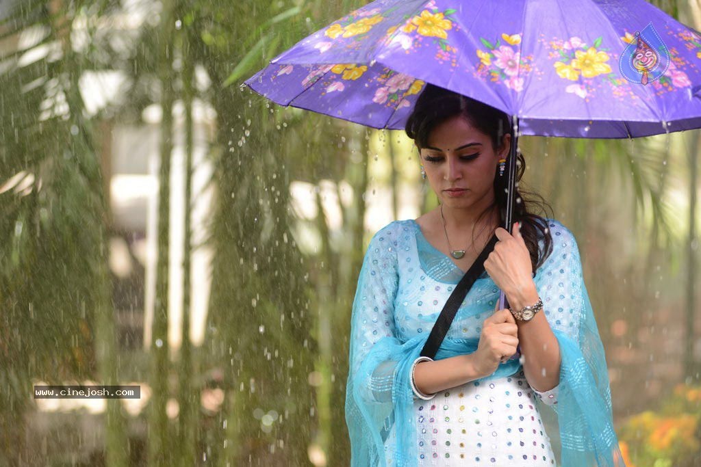 Maanadhi Mayam Seithai Tamil Movie Photos - 57 / 115 photos