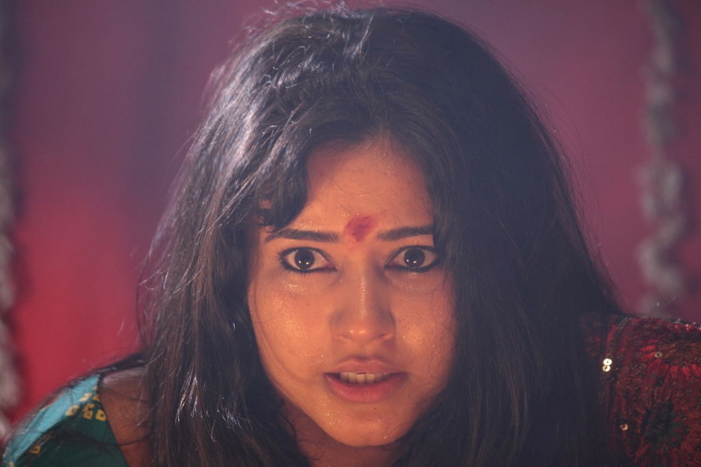 Maantrikan Movie Stills - 3 / 7 photos