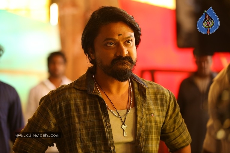 Maari 2 Movie Stills And Working Stills - 15 / 56 photos