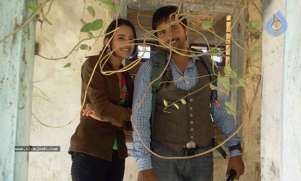 Maaya Chitram Movie Stills n Posters - 3 / 23 photos