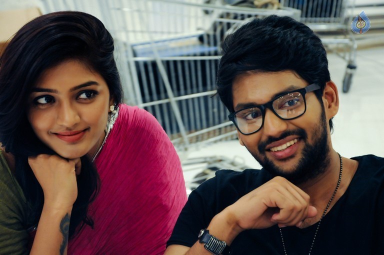 Maaya Mall Movie Photos - 1 / 14 photos