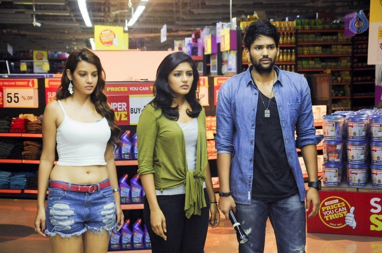 Maaya Mall Movie Photos - 5 / 14 photos