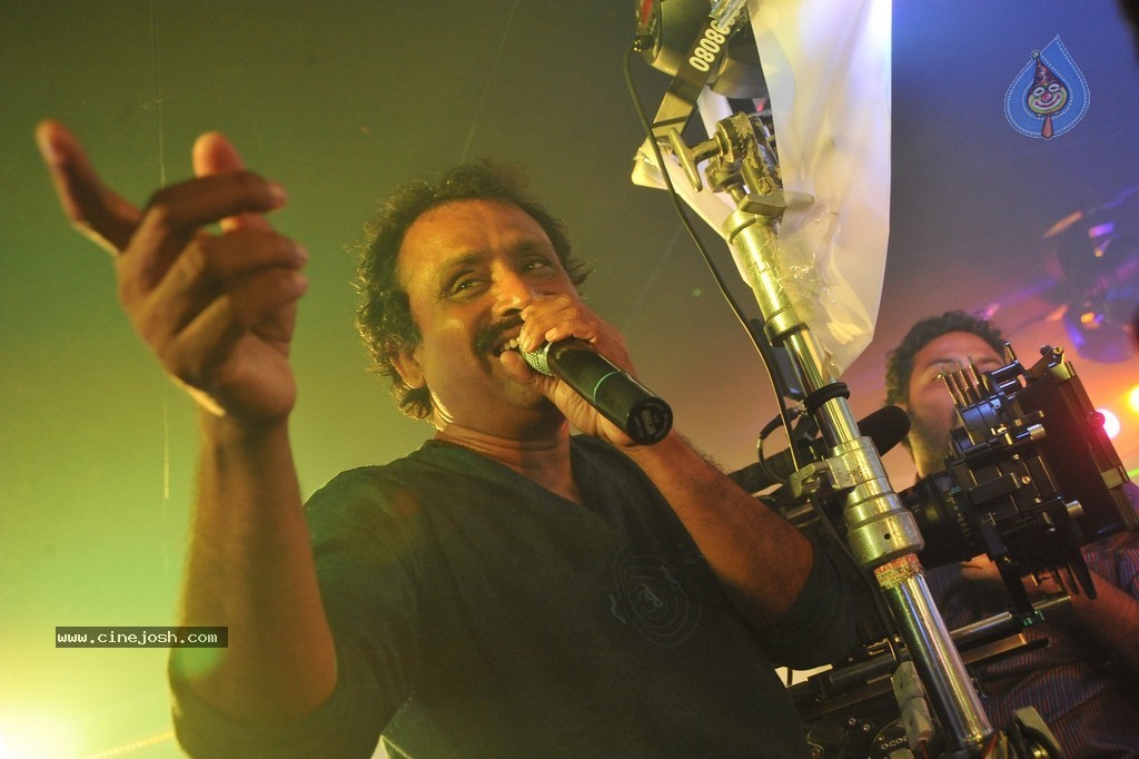 Maaya Movie New Stills - 8 / 15 photos