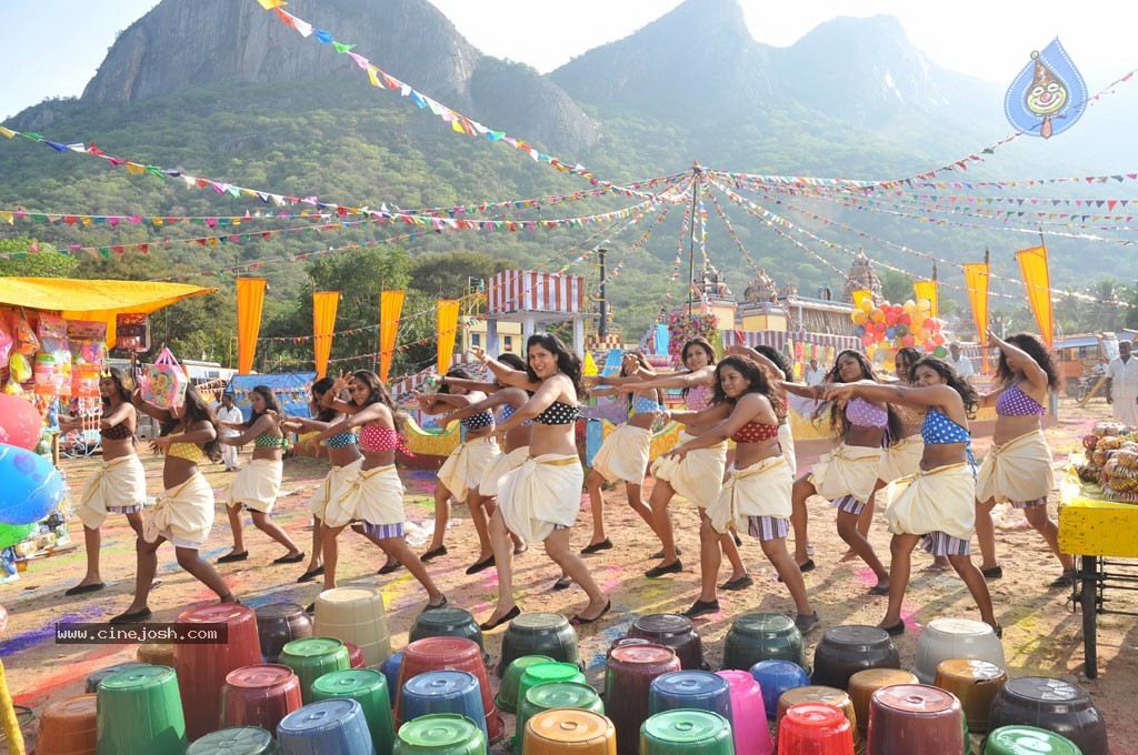 Machan Tamil Movie Hot Photos - 55 / 99 photos