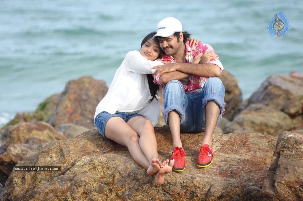 Made in Vizag Movie New Stills - 22 / 36 photos