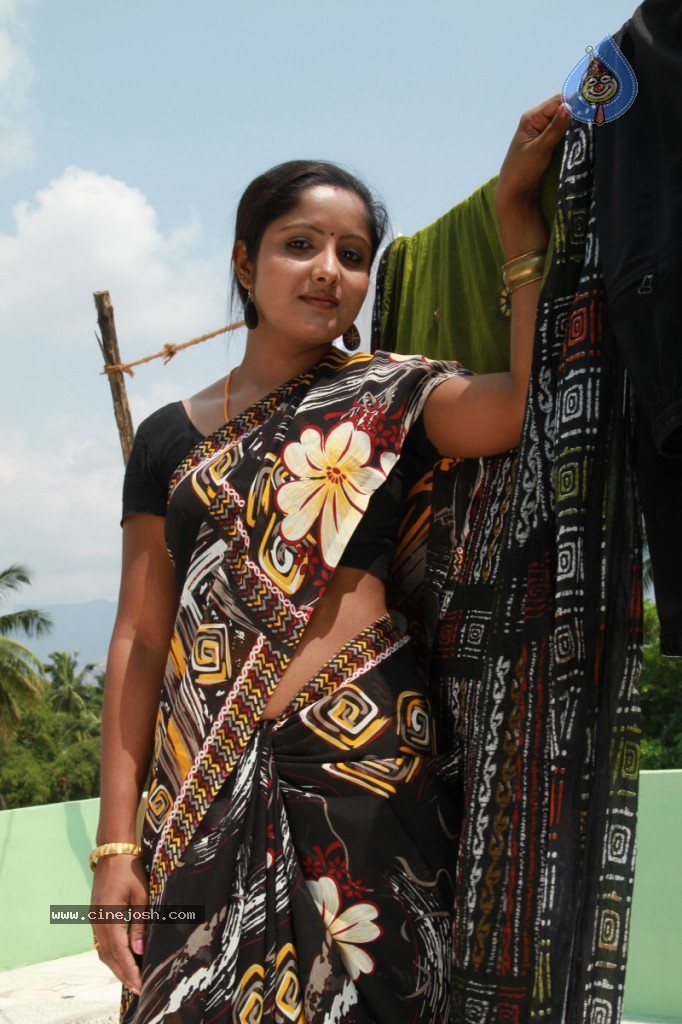 Madhuram Movie Hot Stills - 30 / 32 photos