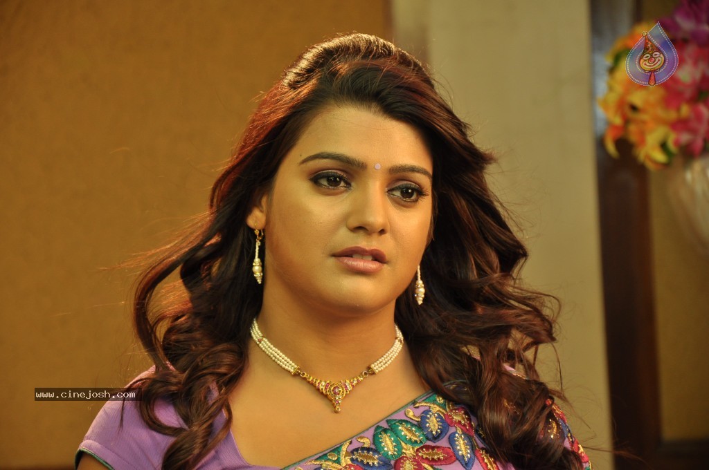 Maharajasri Gaaligadu Movie Hot Stills - 46 / 62 photos