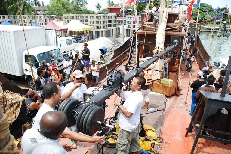 Mahavamsam Movie Photos and Posters - 6 / 34 photos