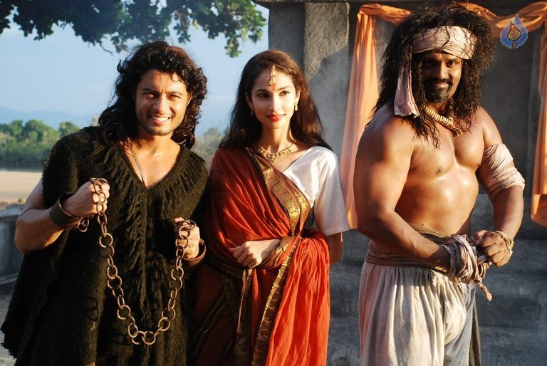 Mahavamsam Movie Photos and Posters - 12 / 34 photos