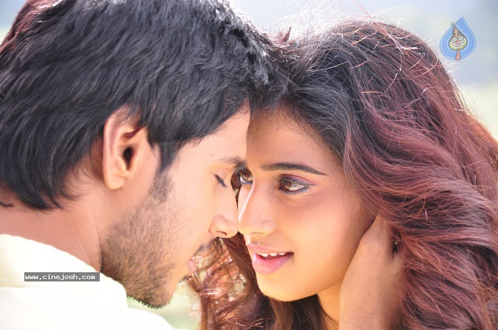 Mahesh Movie Hot Stills - 43 / 78 photos