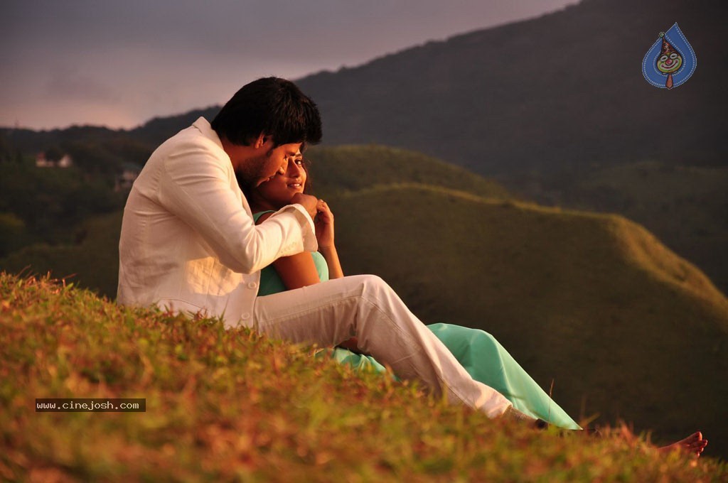 Mahesh Movie Hot Stills - 48 / 78 photos