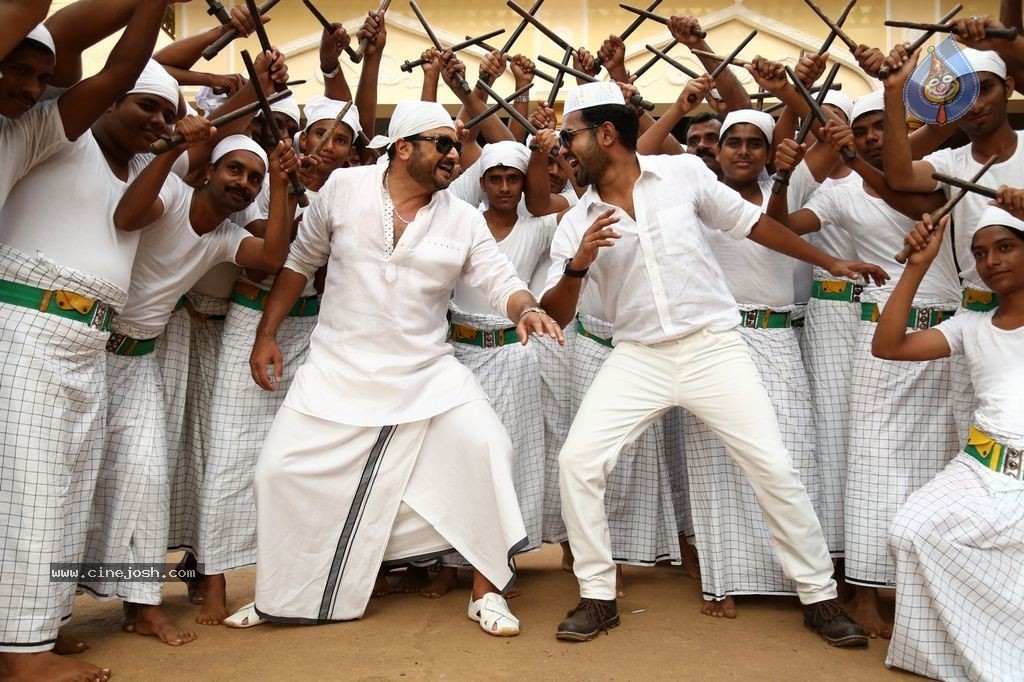 Mailanchi Monjulla Veedu Film Stills - 65 / 120 photos