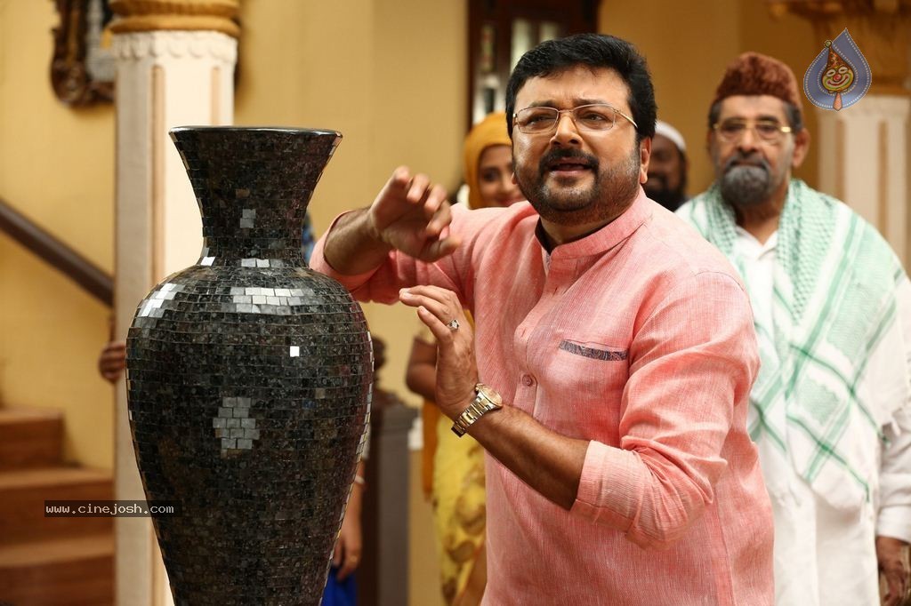 Mailanchi Monjulla Veedu Film Stills - 68 / 120 photos