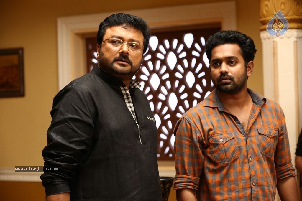 Mailanchi Monjulla Veedu Film Stills - 75 / 120 photos