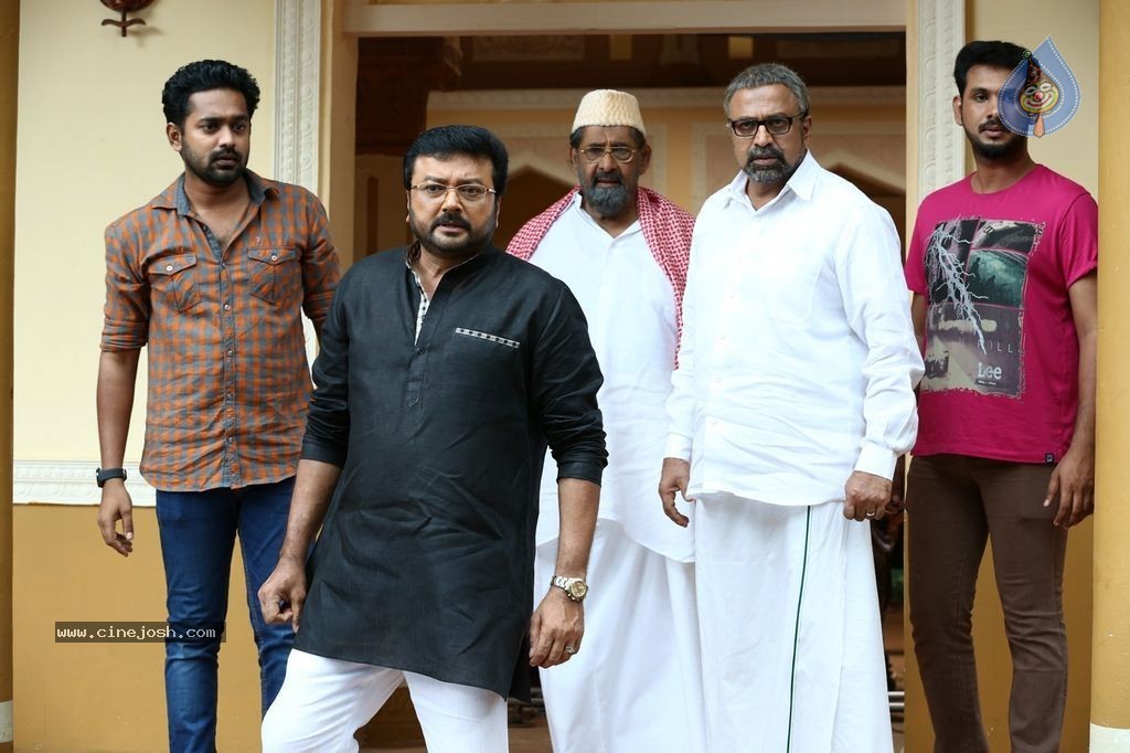 Mailanchi Monjulla Veedu Film Stills - 86 / 120 photos