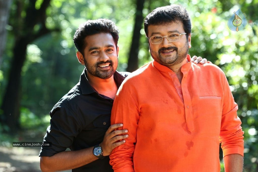 Mailanchi Monjulla Veedu Film Stills - 90 / 120 photos