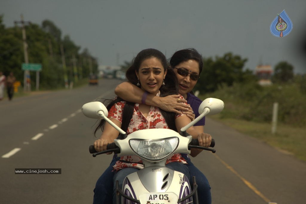 Malini 22 Movie New Stills - 61 / 76 photos