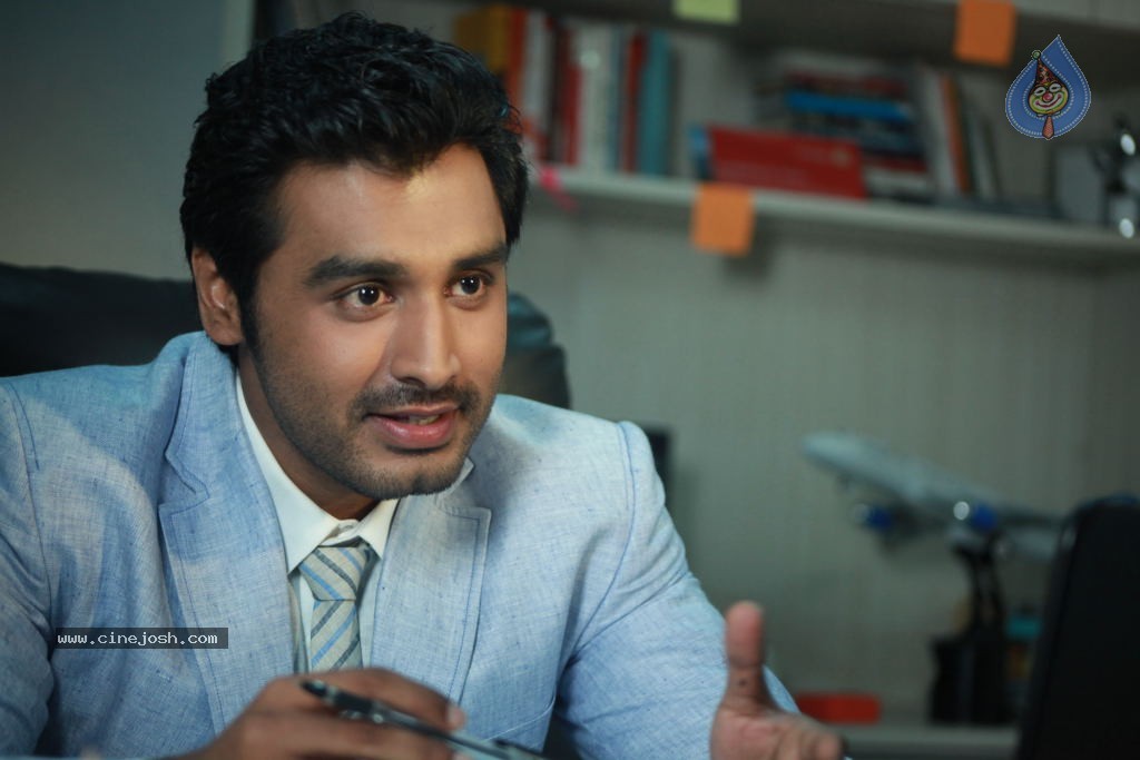 Malini 22 Movie Stills - 7 / 12 photos