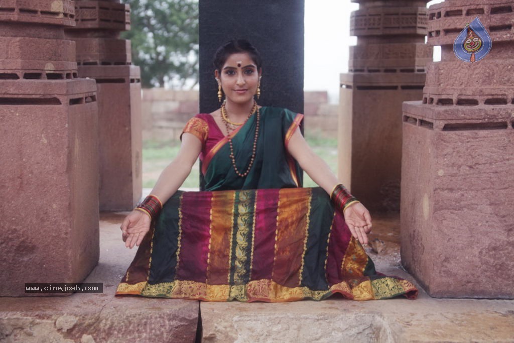 Mallamma Movie Stills - 7 / 14 photos