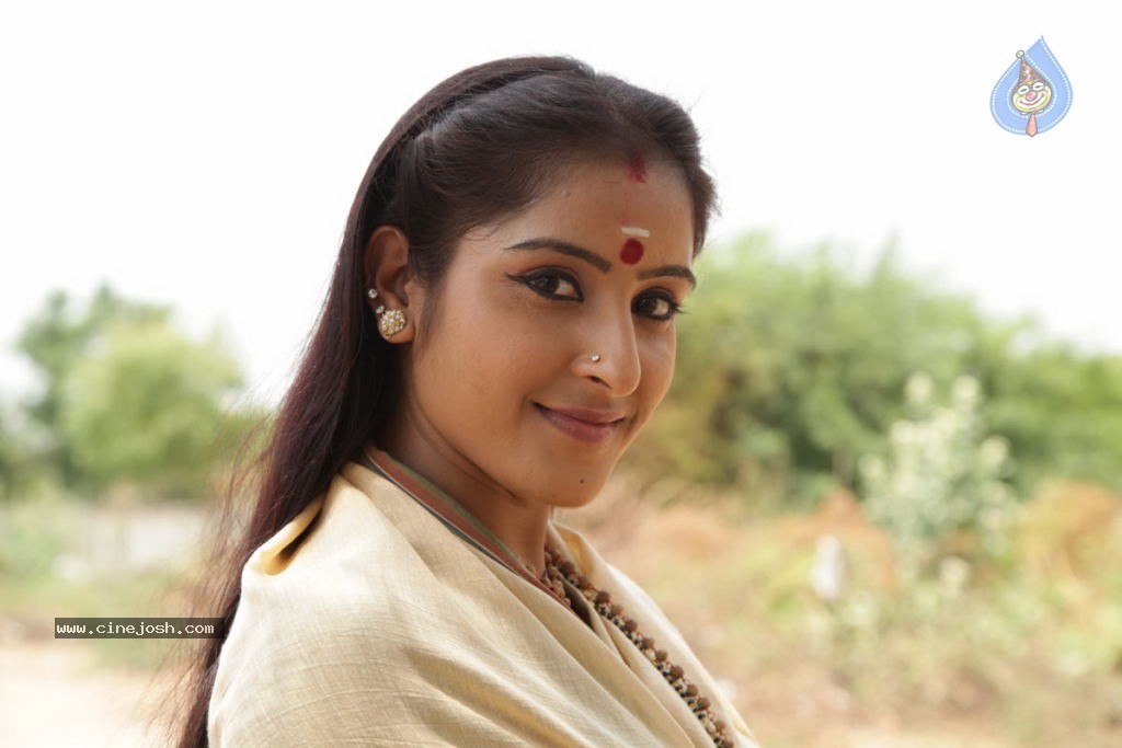 Mallamma Movie Stills - 10 / 14 photos