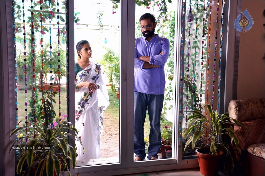 Mallela Theeram Lo Sirimalle Puvvu Stills n Walls - 3 / 47 photos