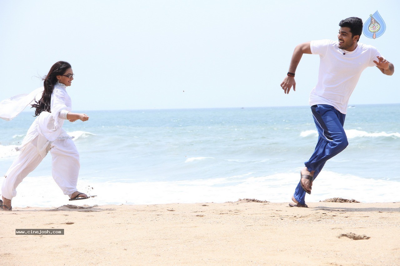 Malli Malli Idhi Rani Roju Gallery - 11 / 26 photos