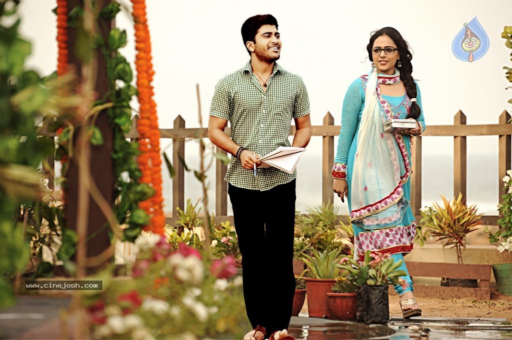 Malli Malli Idi Rani Roju Movie New Stills - 7 / 7 photos